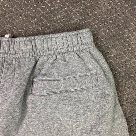 Nike Sportswear Club Fleece Shorts Men's XL Gray Big Swoosh Graphic BV2721-063 - Picture 4 of 13